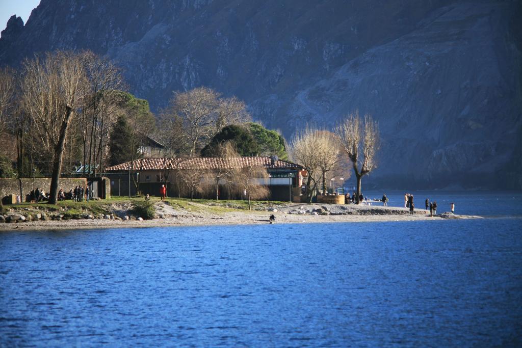 Villa A...Fior Di Lago Abbadia Lariana Exterior foto